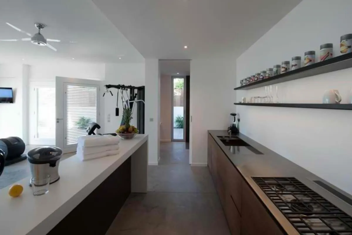 Sparkling Water Villa with Calming Ocean Views Quartier de Lorient
