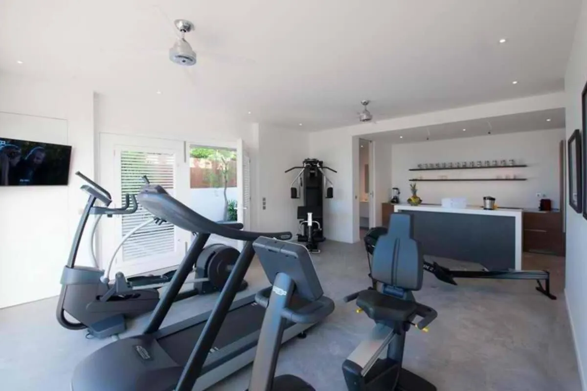 Sparkling Water Villa with Calming Ocean Views Quartier de Lorient